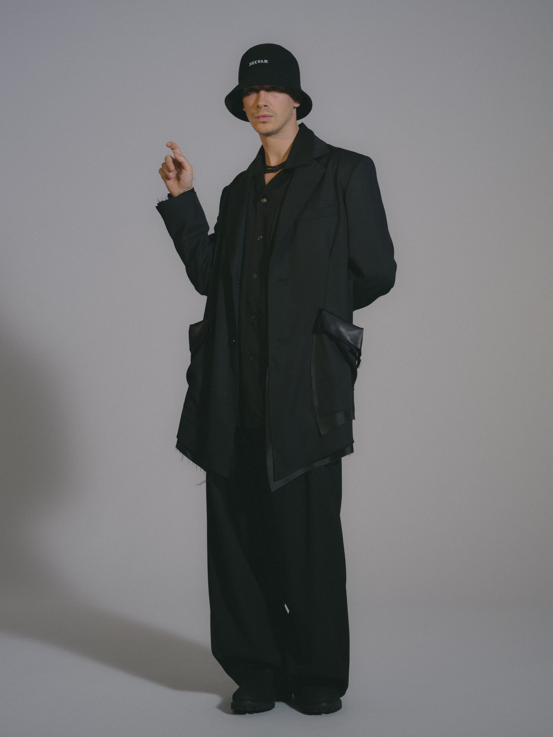 Look 01